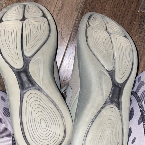 Nike Sneakers - Picture 5 of 5